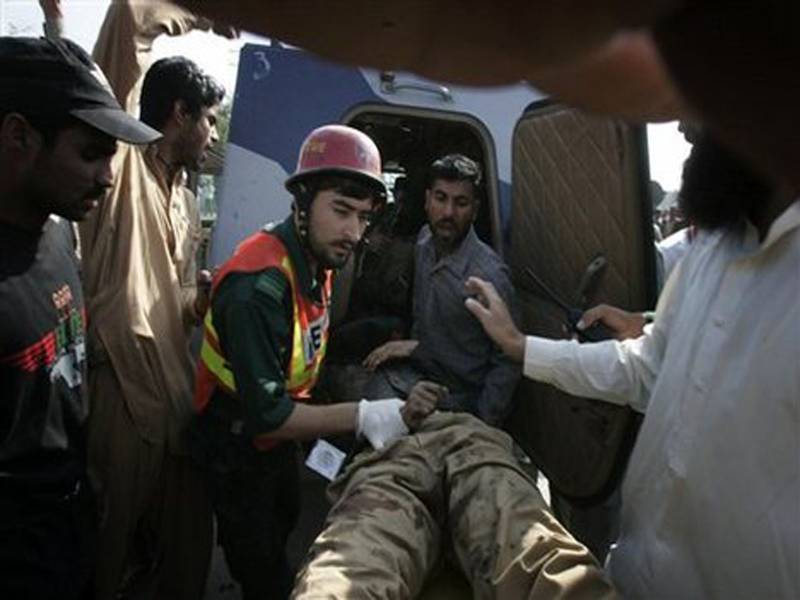 لاہور : کار سواروں کی فائرنگ سے کانسٹیبل زخمی 