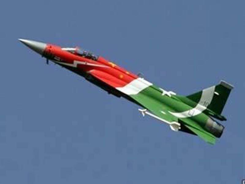 چین میں ایئرشوجاری، پاکستانی شاہینوں کے جے ایف17 تھنڈرکیساتھ شاندار کرتب