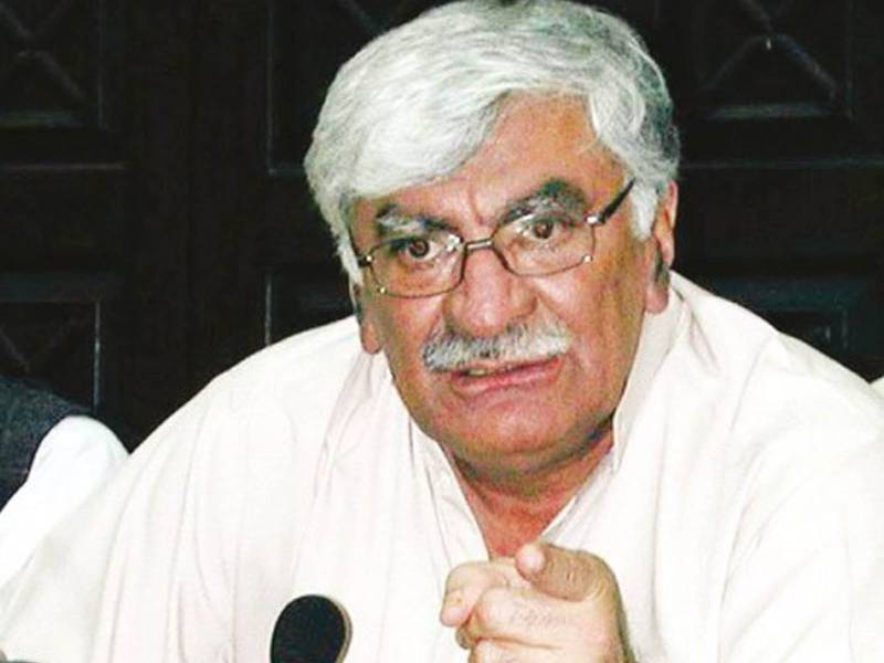 اے پی سی کے ذریعے تمام پارٹیوں کو ایک پروگرام پر متفق کرنا چاہتا ہوں: اسفند یار 