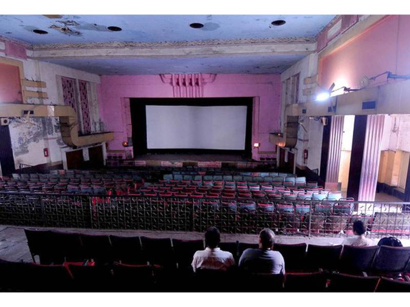 عام انتخابات کی تیاریاں، سینما گھروں تھیٹر ہالوں میں شائقین کی تعداد کم ہو گئی 