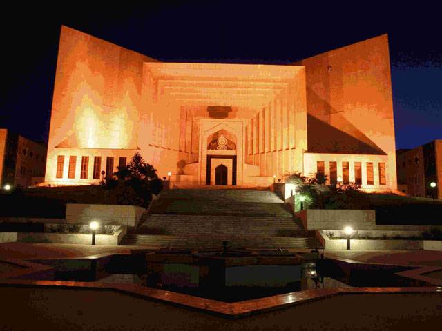 مشرف کے خلاف آرٹیکل 6 کا مقدمہ‘ حکومت 3 دن میں تفصیلی جواب دے : سپریم کورٹ