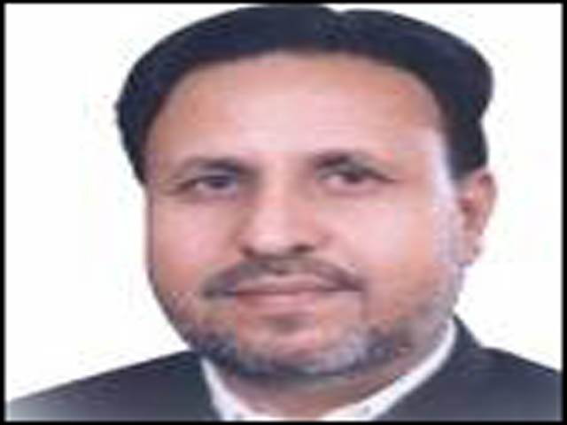 عمران خان یا تحریک انصاف کا طالبان سے کوئی تعلق نہیں: محمود الرشید