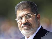 مصر : مرسی کے 530 حامیوں کو سزائے موت سنانے والے جج نے مزید گیارہ افراد کو 88 برس قید کا حکم دیدیا