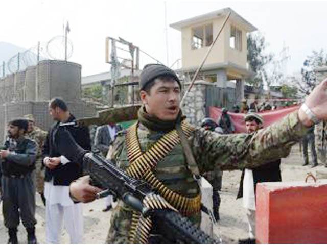 افغانستان: طالبا ن کا چیک پوسٹ پر دھاوا، جھڑپ میں ایک اہلکار، 4حملہ آور مارے گئے