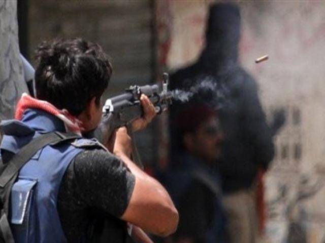 ڈکیتی کی متعدد وارداتیں‘ شاہدرہ میں ڈاکوئوں اور پولیس میں فائرنگ تین شہری زخمی 