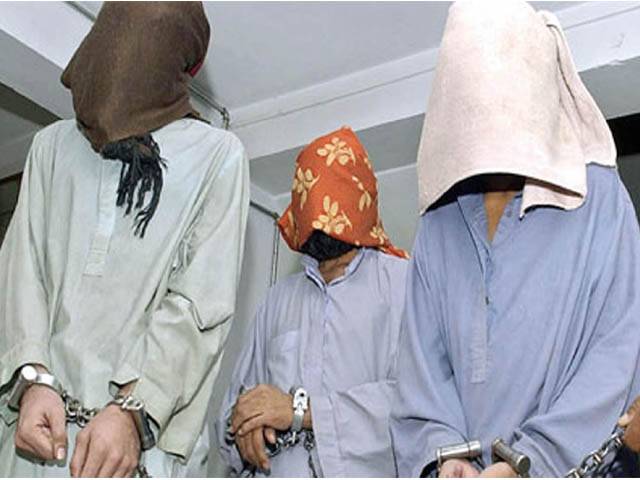  موٹرسائیکل چوری کی وارداتوں میں ملوث گروہ کا سرغنہ 3 ساتھیوں سمیت گرفتار 