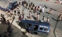 حیدر آباد: کار اور وین تصادم، پنجاب کے 2 بھائیوں سمیت 6 افراد جاں بحق، 7 زخمی