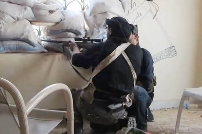 شام: داعش کا شہر ’’تل ابیض‘‘ پر دوبارہ قبضہ: 18 جنگجوئوں کے قتل کی ویڈیو جاری