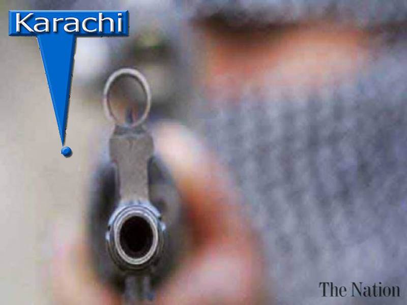 کراچی: پولیس اور ڈاکوؤں میں فائرنگ کا تبادلہ، 2 ملزم ہلاک 