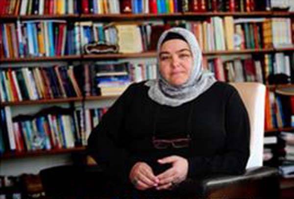 ترکی میں پہلی مرتبہ ہیڈ سکارف پہننے والی خاتون وزیر نامزد