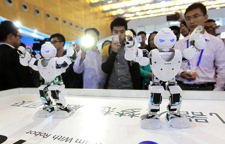 چین نے گانوں کی دھنوں پر رقص کرنے والے روبوٹس تیار کرلئے