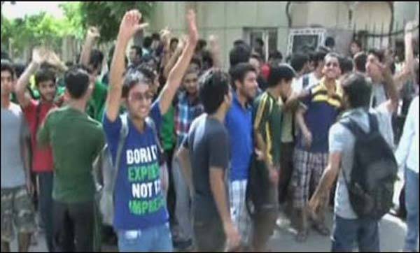 بھارتی سرکاری تعلیمی اداروں نے کشمیری طلباء کو داخلہ دینے پر غیر اعلانیہ پابندی لگا دی
