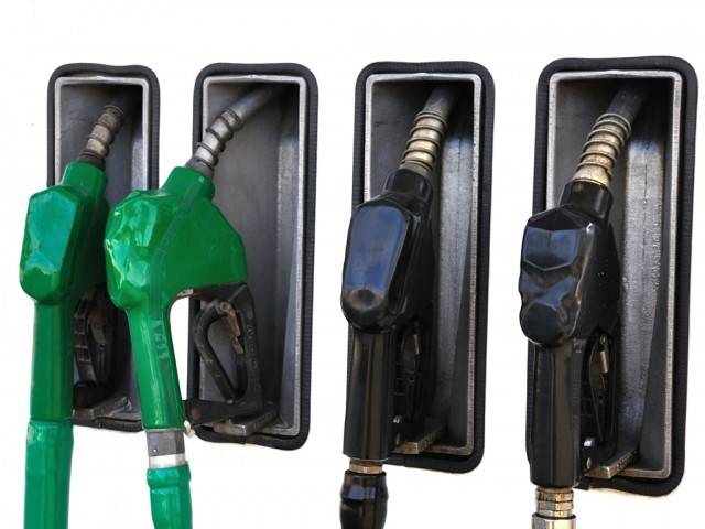 پٹرول 2 ,ہائی سپیڈ ڈیزل 2.70 روپے لیٹر مہنگا؛مٹی کے تیل کی قیمت برقرار