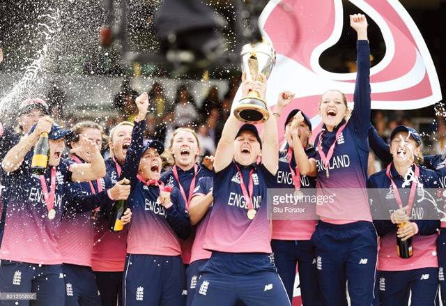 بھارتی ارمان چکنا چور انگلینڈ چوتھی بار ویمنز کرکٹ کا عالمی چیمپئن بن گیا