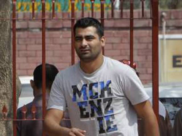 سپاٹ فکسنگ : شاہ زیب حسن کی عبوری معطلی ختم کرنے کی درخواست داخل دفتر