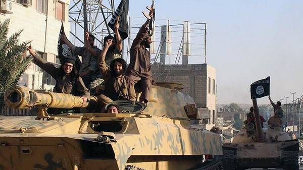 شام کے شہر الرقہ میں داعش نے لڑائی کے دوران 34 فوجیوں کو ہلاک کر دیا