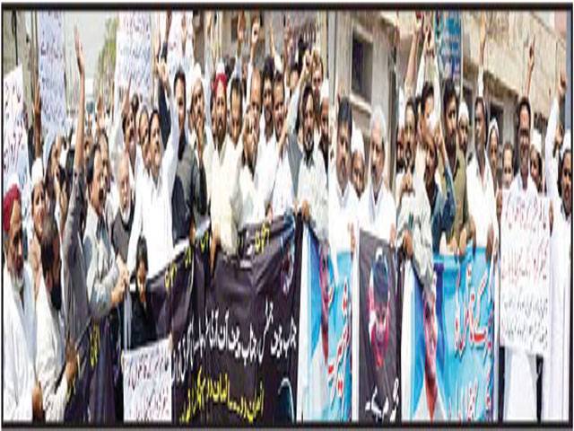 عالم شیر کے قاتلوں کی عدم گرفتار پر تاجروں وشہریوں کا احتجاجی مظاہرہ