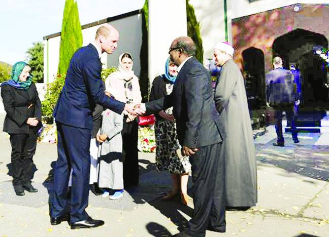 نیوزی لینڈ نے دنیا کو نفرت کا مقابلہ محبت سے کرنے کی راہ دکھائی: شہزادہ ولیم کرائسٹ چرچ میں مساجد کا دورہ
