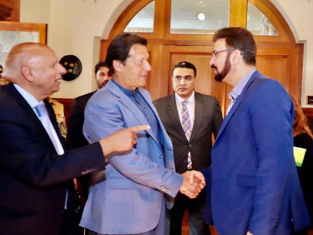 ممبر بر طانوی پارلیمنٹ شیڈو وزیر افضل خان کی وفدکے ہمراہ وزیر اعظم عمران خان اور گورنر پنجاب سے ملاقات
