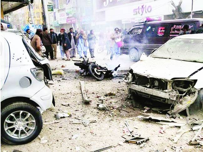 کوئٹہ: ضلع کچہری کے نزدیک خودکش دھماکہ، 3 اہلکاروں سمیت 8 شہید ، 21 زخمی