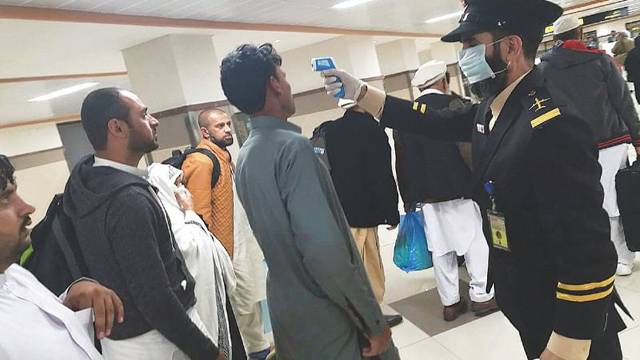 کرونا وائرس: ایرانی سرحد پر آمدورفت بند، پاکستانی زائرین مکمل سکریننگ کے بعد آئینگے: ترجمان بلوچستان حکومت