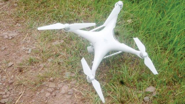 پاک فوج نے ایل او سی پر بھارت کا ایک اور جاسوس ڈرون مارگرایا