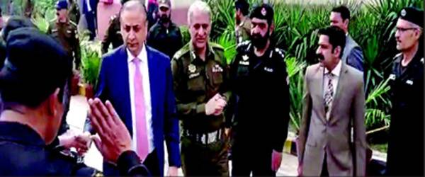  آئی جی کا چیف سیکرٹری پنجاب کے ہمراہ پنجاب اسمبلی کا دورہ