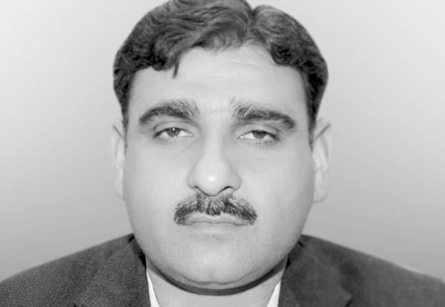 پی ٹی آئی ملکی بدنامی ‘ معاشی نقصان کا باعث بن رہی ہے: عمران رحمت 