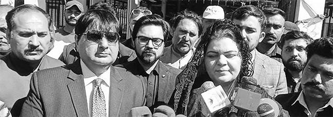 چیئرپرسن وزیر اعلیٰ پنجاب کا فاروق آباد میں رمضان سہولت بازار کا دورہ