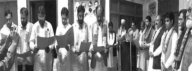 پریس کلب فاروق آباد کے نو منتخب عہدیداروں کی تقریب حلف برداری 
