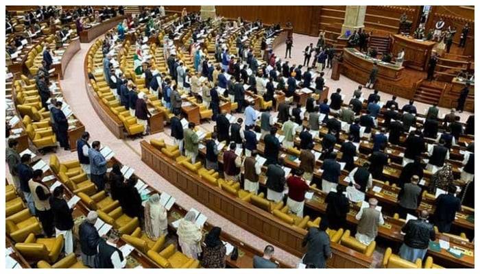 پنجاب اسمبلی : پوپ کیلئے ایک منٹ خاموشی ،3بل منظور ‘ 2کمیٹیوں کے سپرد : اپوزیشن کا واک آئوٹ 