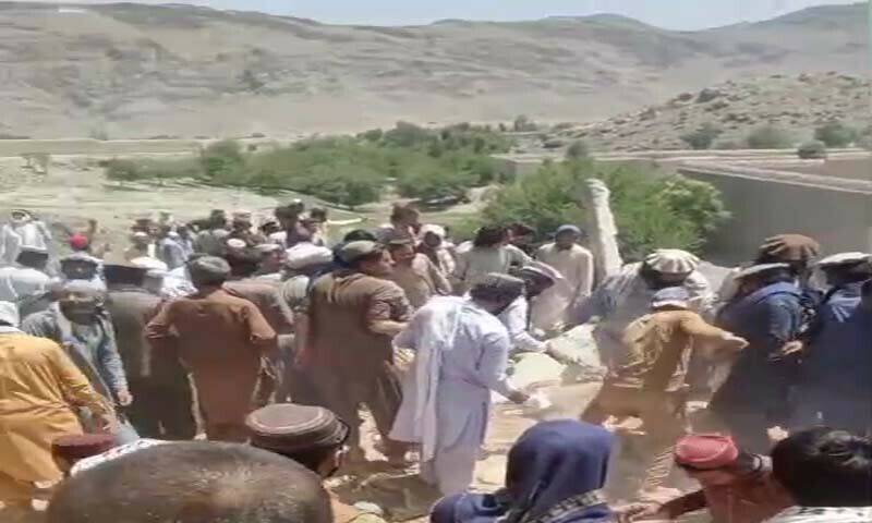 جنوبی وزیرستان ، امن کمیٹی دفتر میں دھماکہ کا ، 7افراد جاں بحق : افغانستان سے آنیوالے مزید 17خوارج ہلاک