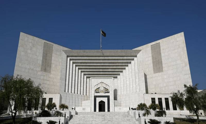 سپر ٹیکس کیس، ایڈیشنل اٹارنی جنرل کو تحریری دلائل جمع کرانے کی ہدایت 