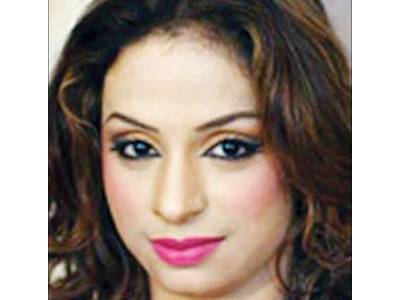 اداکارہ ندا چودھری کی والدہ کی رسم قُل میں شوبز سے وابستہ شخصیات کی شرکت 