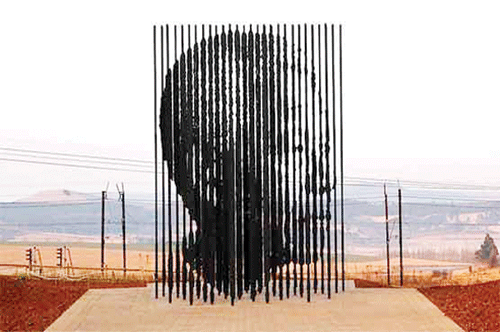 نیلسن منڈیلا کے نام پر بنی یادگار آرٹ کا دلچسپ نمونہ