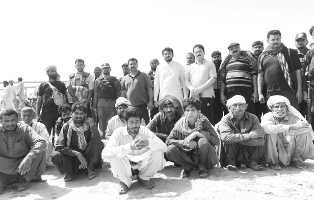 پولیس کا کچے کے علاقے میں ڈاکوؤں کے خلاف آپریشن، 12 مغوی مزدور بازیاب