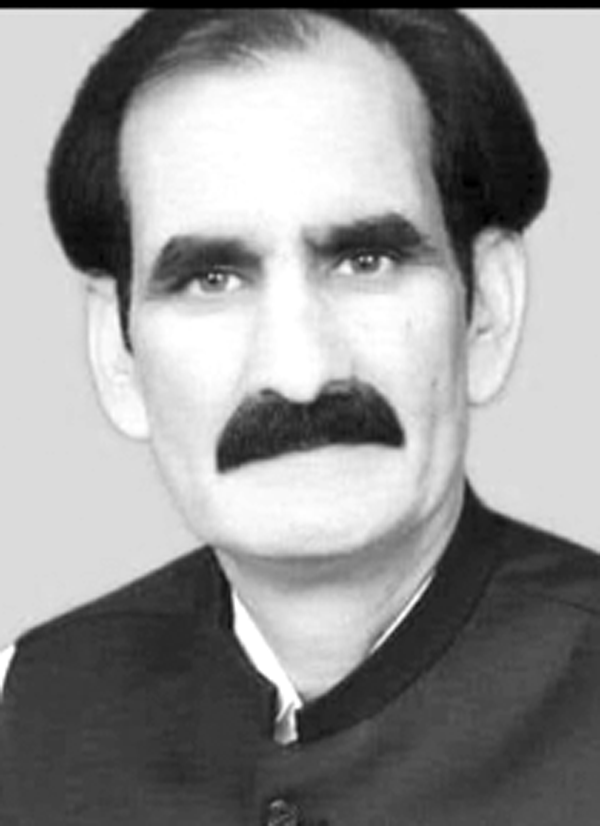 شبیر خان ملٹری اکاونٹس ڈیپارٹمنٹ میں گریڈ سترہ سے ریٹائر ہو گئے 