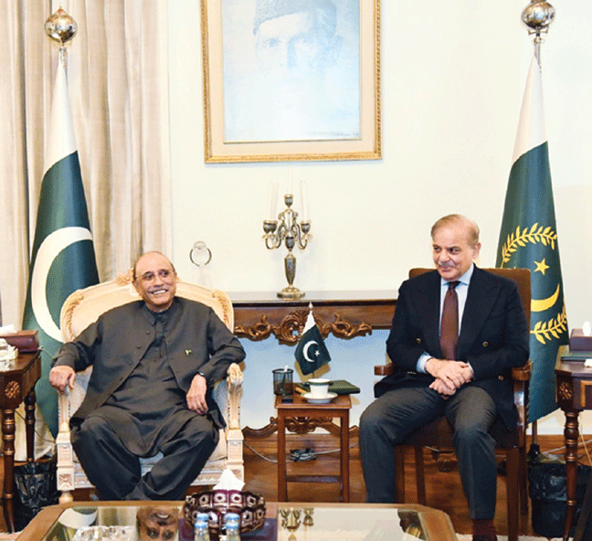 صدر ،وزیراعظم ملاقات ملکی ترقی کیلئے ملکر آگے بڑھنے کے عزم کا اعادہ : پی ٹیآئی سے مذاکرات ، مدارس بل، سیاسی معاشی سیکورٹی صورتحال پر تبادلہ خیا ل 
