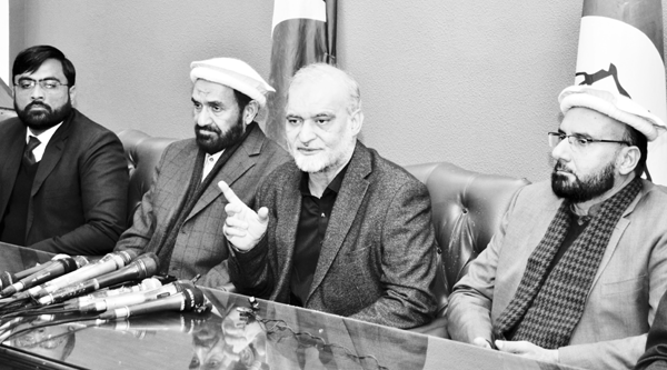 آج منڈی بہاؤالدین سے کسان مارچ شروع، حکومت پی ٹی آئی مذاکرات خوش آئند : حافظ نعیم 