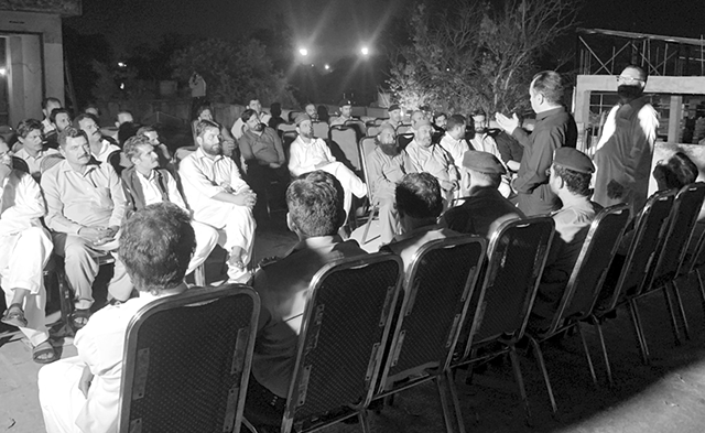 ایس پی سٹی زون خالد محمود اعوان کی آبپارہ مارکیٹ میں کھلی کچہری 
