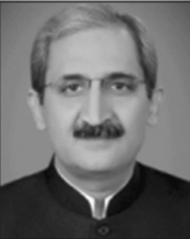 مخالفین پی ٹی آئی کا سیاسی میدان میں سامنا کریں:اسلم شیروانی