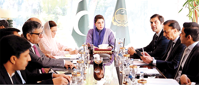 12ہراز کلومیٹر روڈز کی تعمیر وبحالی کا ریکارڈ تجاوزات سے پاک کرنے کیلئے بائی لازپر عملدرآمد یقینی نیایا جائے : مریم نواز