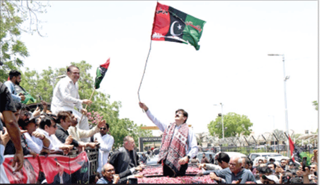 کینال منصوبے کی منسوخی سندھ کے عوام کی تاریخی فتح ‘ مراد علی شاہ : کراچہ پہنچے پرا ستقبال جیالوں کا جشن