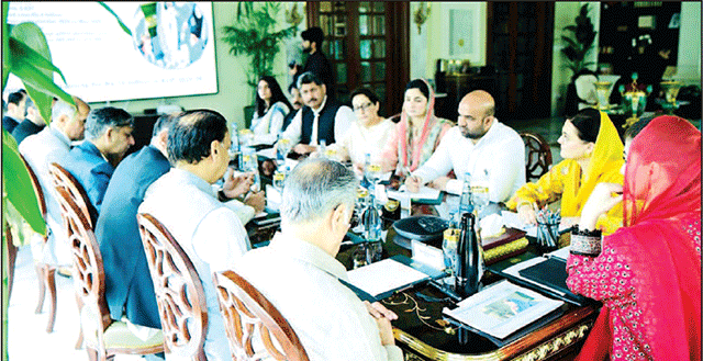 پہلی مرتبہ 11لاکھ آئوٹ آف سکول بچوں کی انرولمنٹ : تعلیم کیلئے بہت ساکام کرنا چاہتی ہوں : مریم نواز 