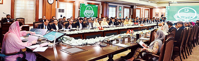 12اضلاع کے ترقیاتی پروگرام کی منظوری ، محکموں کو کرپشن سے پاک کرنے کیلئے جامع کریک ڈائون کرنا ہوگا : مریم نواز